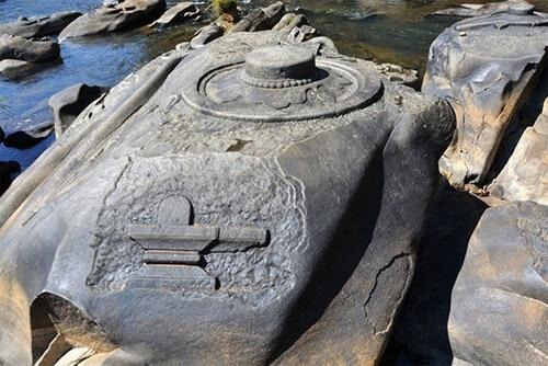 Archaeologists discover ancient relics from a lost civilization on the banks of a dried river in India