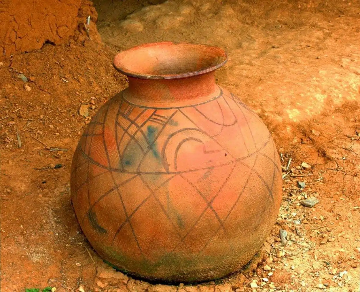 ARCHAEOLOGY: CERAMIC COOKING POTS RECORD HISTORY OF ANCIENT FOOD PRACTICES